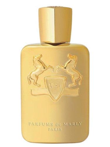 Godolphin Parfums de Marly for men - MANZARA STORE - Perfume Available at MANZARA STORE - De Marly - All Products, de Marly, Men- Godolphin Eau De Parfum by Parfums de Marly Product Description: Godolphin Eau De Parfum by Parfums de Marly is a luxurious and sophisticated fragrance that embodies strength, refinement, and elegance. This scent is inspired by the opulence and grandeur of the past, with a modern twist that makes it perfect for the confident and discerning man. The fragrance blends rich leather a